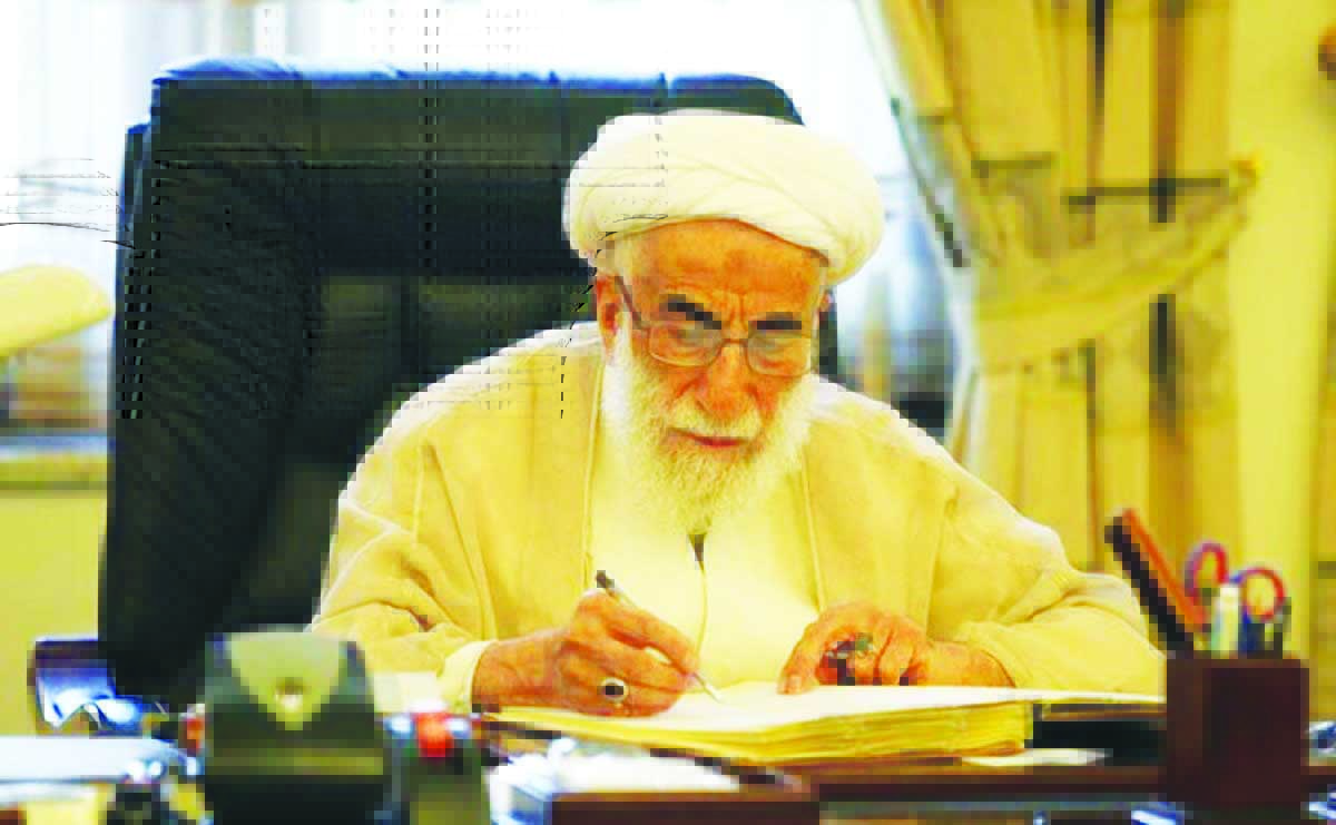 آیت‌الله جنتی:  نباید در این مملکت کسی پیدا شود  که شب را گرسنه بخوابد