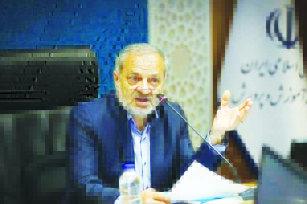 با همه وجود دغدغه دانش آموزان را پیگیری خواهیم کرد