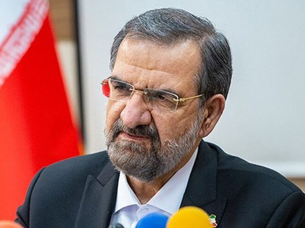 محسن رضایی:  توقعات مردم در موبایل و خوراک و پوشاک بالا رفته و این مشکل درست کرده است