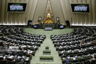 اشخاصی که موجبات دستگیری متهمان فساد را فراهم کنند،  شامل تخفیف در مجازات می شوند