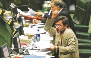 چند نکته درباره نطق تند کوچک زاده؛ پول مملکت باید خرج جنگ غزه شود  یا خرج آتش‌سوزی لس آنجلس؟