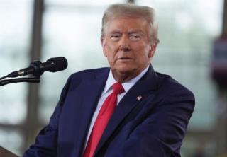 ترامپ بی‌بی‌سی را به شکایت  یک میلیارد دلاری تهدید کرد