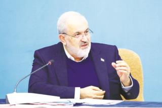 کشور نیازی به ۳۷ خودروساز ندارد