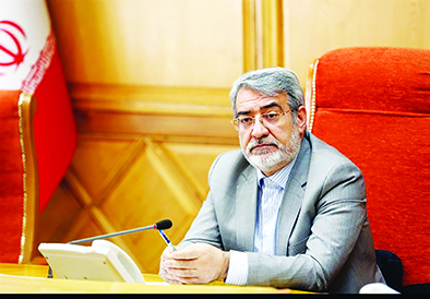 وزیر کشور: عملکرد استانداران در حوادث اخیر بررسی می‌شود