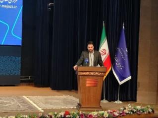 باید حرمت فضای مجازی را نگه داریم
