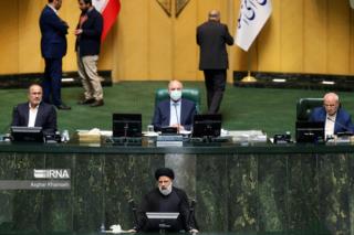 ناکارآمدی در هیچ سطحی قابل تحمل نیست
