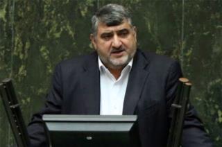 با طرح تخصیص بنزین به جای خودرو به فرد مخالفم