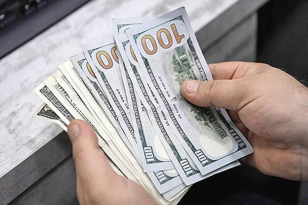 بدون تحریم‌ها قیمت دلار چند می‌شد؟