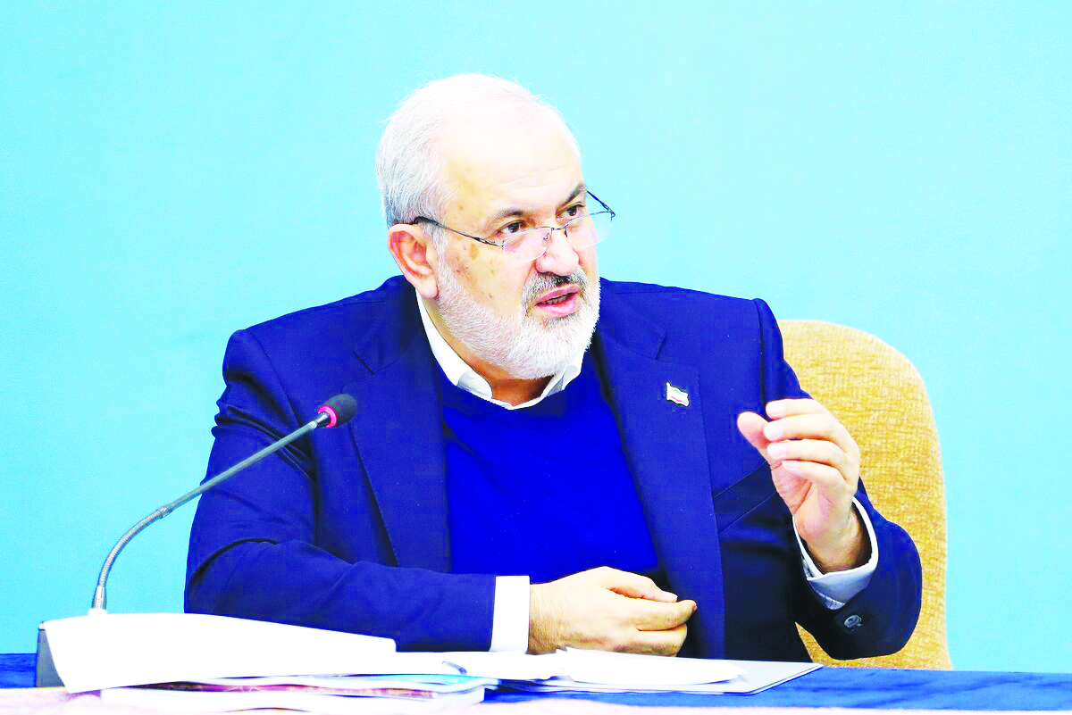 کشور نیازی به ۳۷ خودروساز ندارد