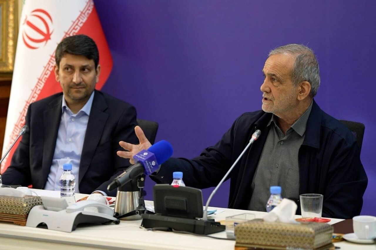 پزشکیان: پایداری شبکه‌های ارتباطی، نشانه عملکرد منسجم مدیریت  در حوزه فناوری است