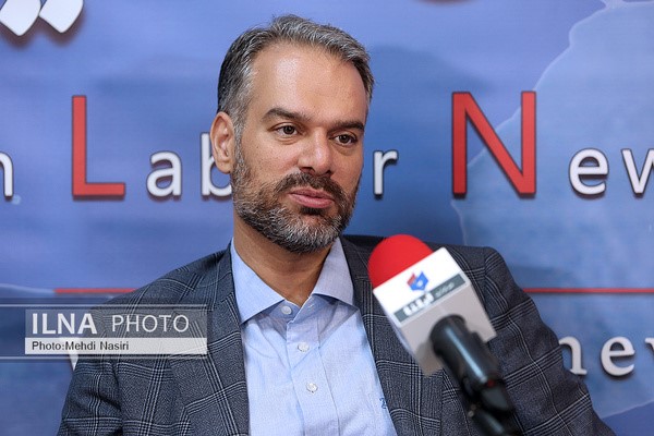 برانداز واقعی آن‌هایی هستند که با تصمیمات‌شان موجب خشم جوانان می‌شوند