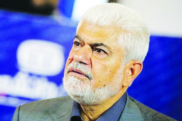 انتقاد رئیس کمیسیون بهداشت مجلس از پزشکان زیرمیزی بگیر