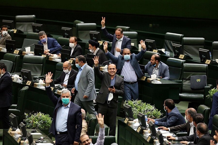 یک نماینده مجلس مطرح کرد: جزئیات طرح تشکیل استان‌های جدید در مجلس  ۴ استان باید تقسیم شوند