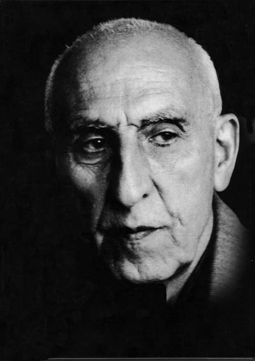 به بهانه سالروز كودتاي ننگين عليه دولت مصدق299 مرداد) دكتر محمد مصدق و نهضت ملي شدن صنعت نفت