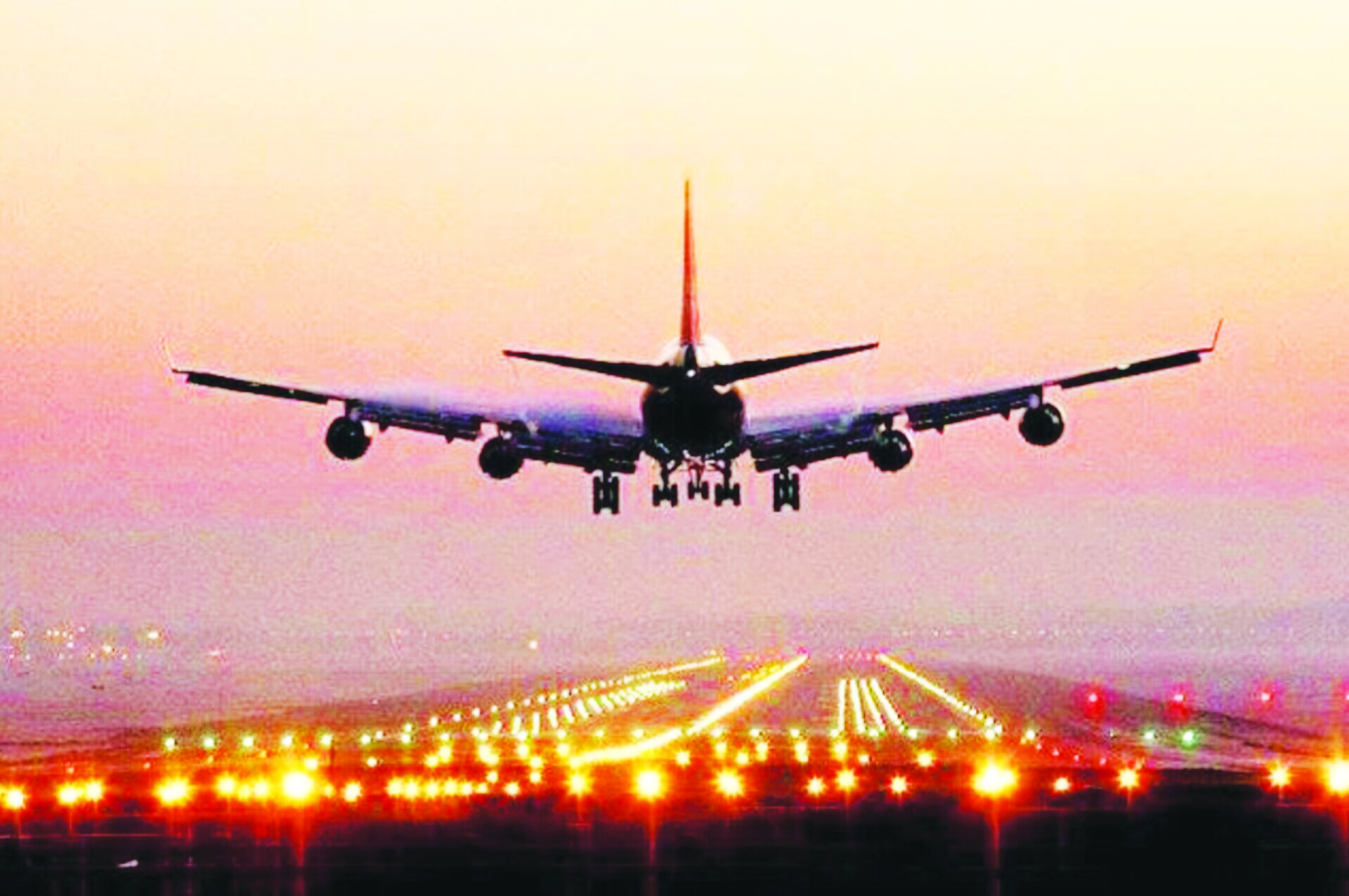 وزارت صمت نرخ ارز شرکت‌های هواپیمایی را ۳۰ درصد گران کرد