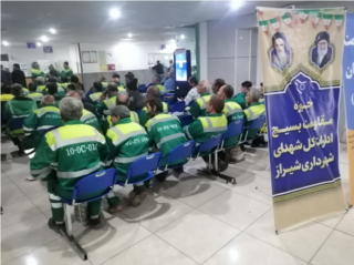 پایش سلامت ۵۰۰ پاکبان و سبزبان شهرداری شیراز به مناسبت هفته بسیج