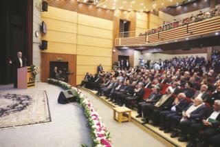 هر بخش نظام اداری فربه را که می‌خواهیم اصلاح و حذف کنیم، علیه ما جوسازی می‌شود!