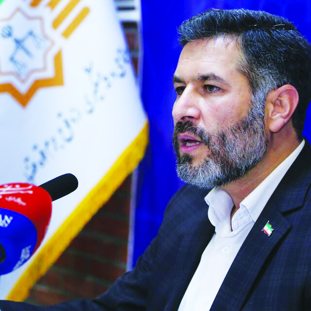 معاون اجتماعی قوه قضاییه: برای تفکیک اعتراض از اغتشاش نیازمند قانونگذاری هستیم  مردم حق دارند، اعتراض‌شان را نسبت به کم‌کاری‌ها بیان کنند پاسخ برخی دستگاه‌ها، قانع‌کننده نیست بدون تعیین چارچوب، خشک و تر با هم می‌سوزند