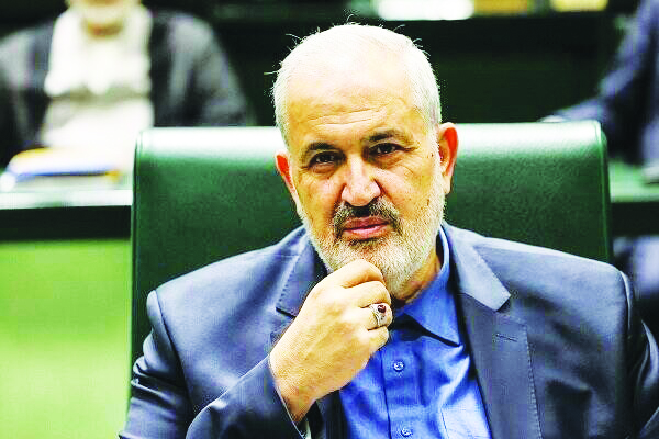جمع‌آوری بیش از ۱۰۰ امضا  برای استیضاح وزیر نیرو