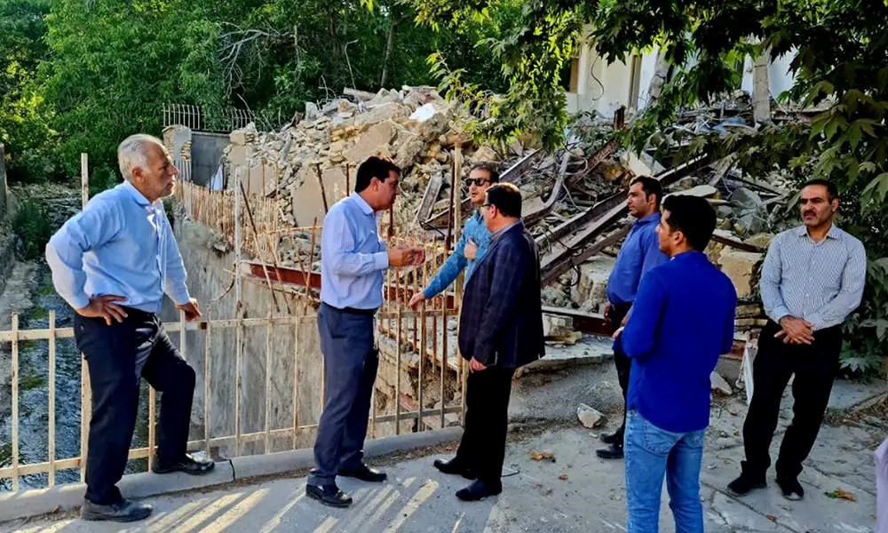 آزادسازی 2500 مترمربع از بستر و حریم رودخانه بروک در استان فارس