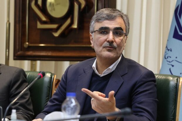 نمی‌توان اختیار ارز را به «نابازار» داد