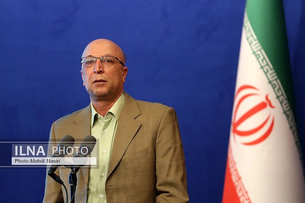 در کشورهای پیشرفته نخبه‌ترین استعدادها را به سمت علوم انسانی سوق می‌دهند