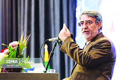وزیر کشور عنوان کرد؛ فقدان نشاط اجتماعی، عامل افسردگی و پرخاشگری دانش‌آموزان