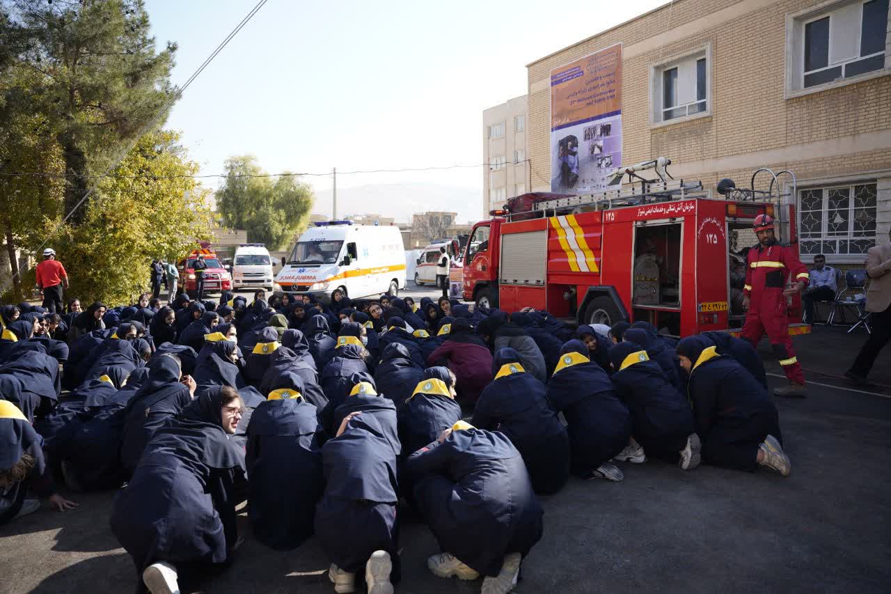 حضور تیم ارزیابی تخصصی شهرداری شیراز در مانور زلزله و ایمنی