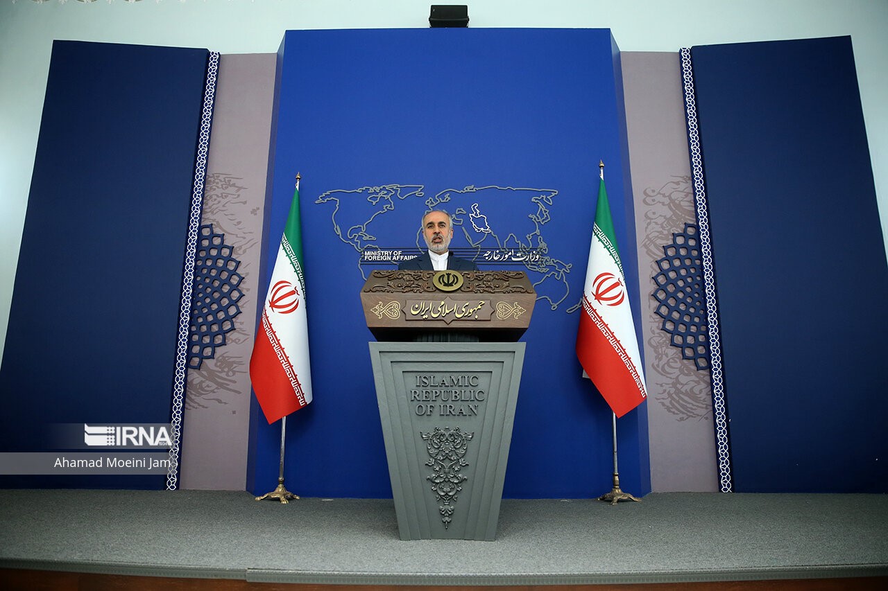 در روابط خارجی خود را محدود به بلوک خاص نمی‌کنیم