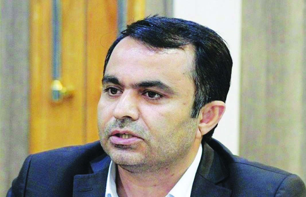 سخنگوی کمیسیون اقتصادی مجلس: دولت سیزدهم اقتصاد را قابل پیش‌بینی کند دولت سیزدهم از اصول علمی مسلم پذیرفته شده جهان برای حل مشکلات اقتصادی کشور بهره ببرد ما مشکلات ساختاری داریم و اصولاً مشخص نیست که از چه الگوی اقتصادی پیروی می‌کنیم