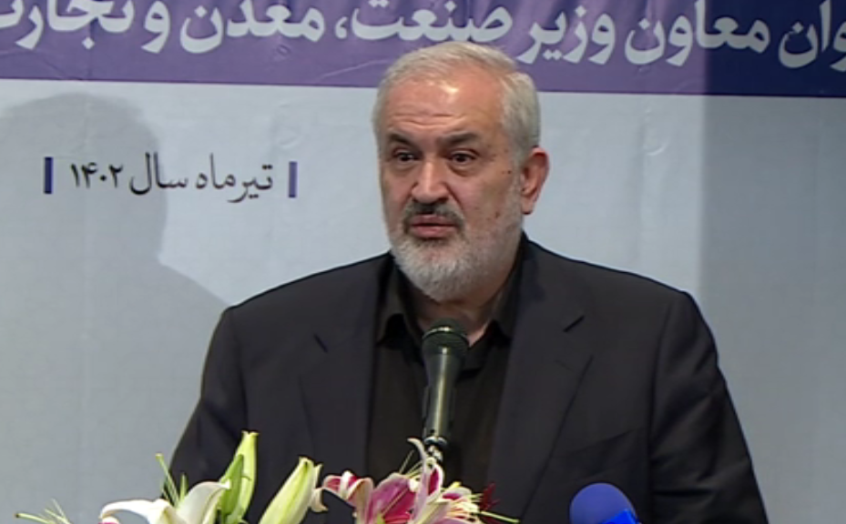 باید خودروی برقی تولید کنیم که هر صد کیلومتر، یک دلار هزینه برق می‌خواهد نه ۱۰ لیتر بنزین!
