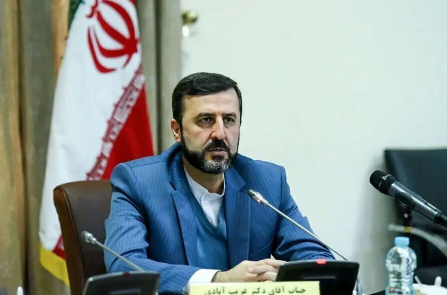 آخرین تحولات مربوط به لغو تحریم‌ها  و موضوع هسته‌ای مورد بحث و بررسی  قرار گرفت