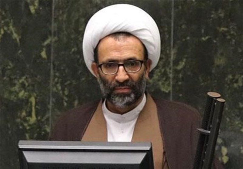 عضو هیئت رئیسه مجلس: لایحه بودجه سال آینده ۴۰۰ هزار میلیارد تومان کسری خواهد داشت