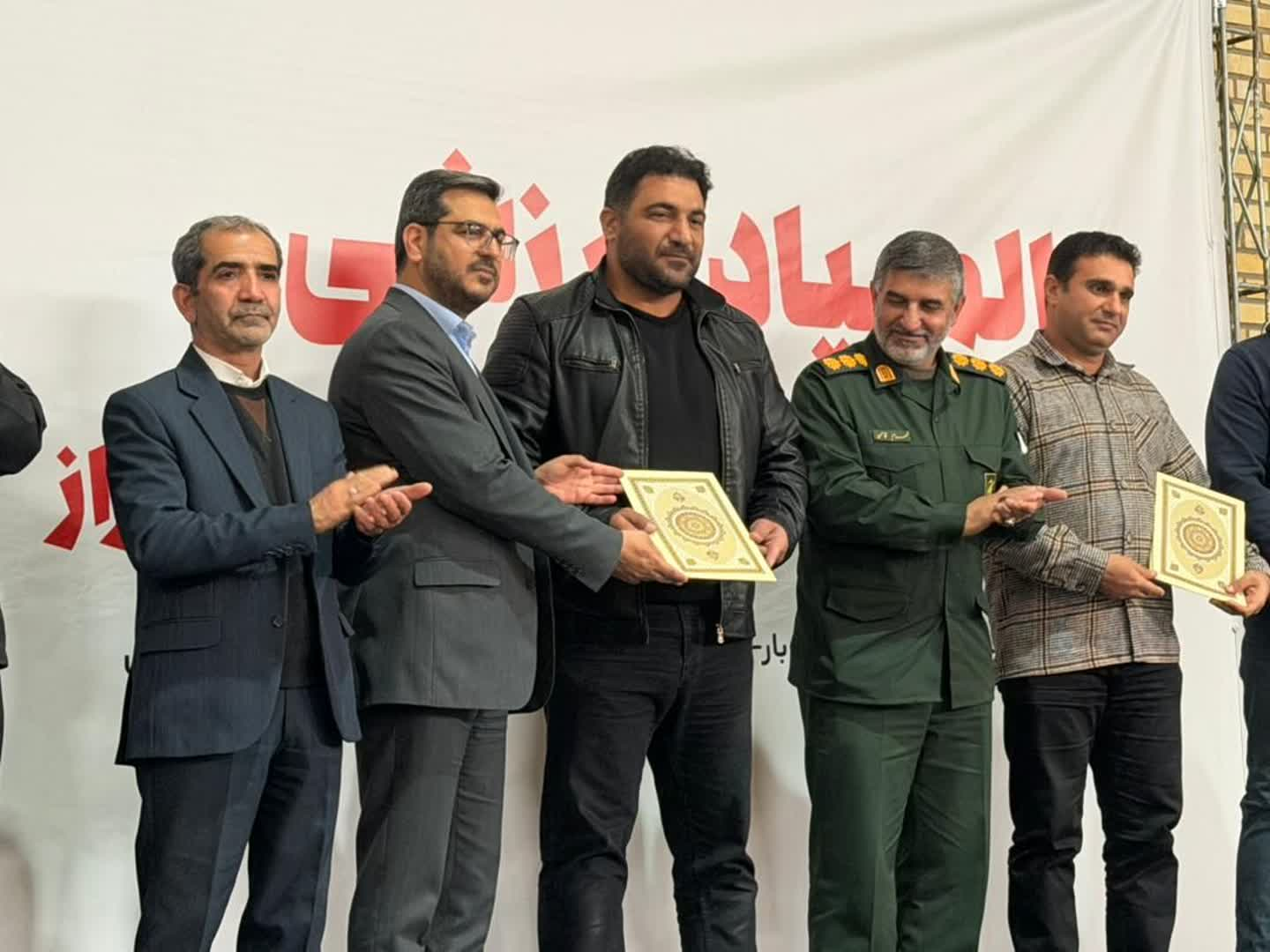 لزوم توجه ویژه به سلامت و رفاه خانواده ۱۰۰ هزار نفری حمل‌ونقل