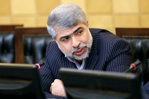 نوع تغییر ساعت کار ادارات تأمین‌کننده رضایت کارمندان و ارباب رجوع نیست