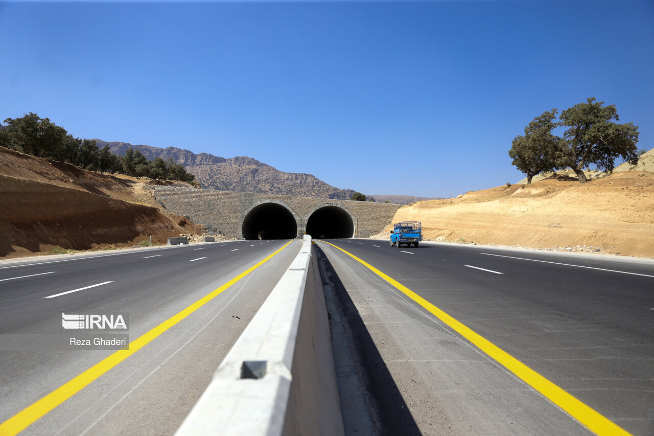 برای اتمام قطعات ۷ و ۸ آزادراه شیراز- اصفهان بزرگترین محدودیت، تأمین مالی است
