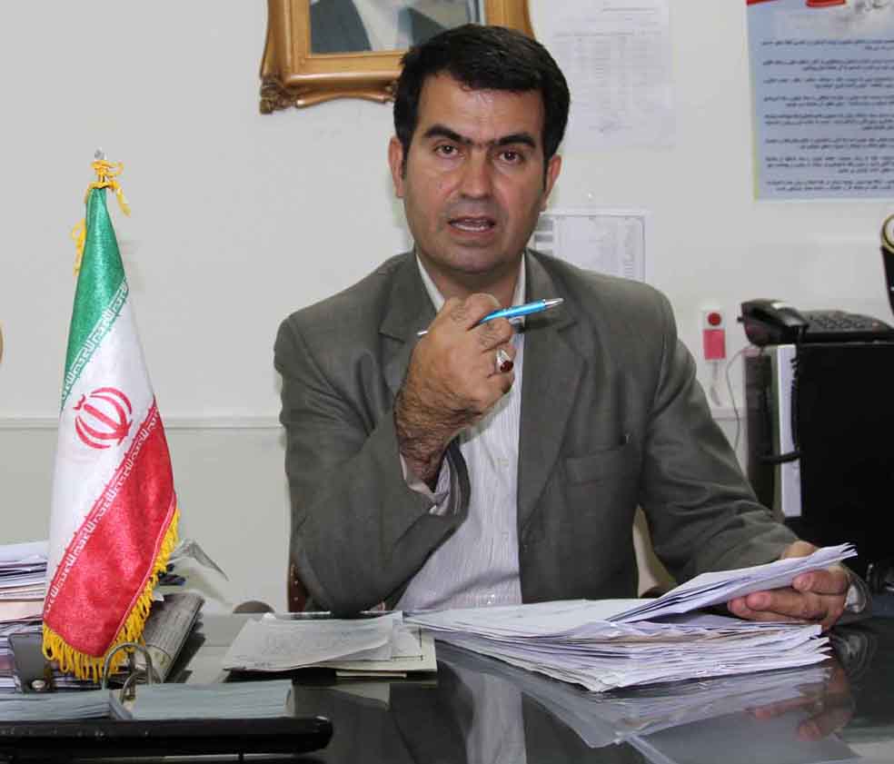 رئيس شبكه بهداشت و درمان شهرستان كازرون : شبكه بهداشت از خطوط قرمز خود در حوزه ي بهداشت محيط هيچ گونه عقب نشيني نخواهد كرد