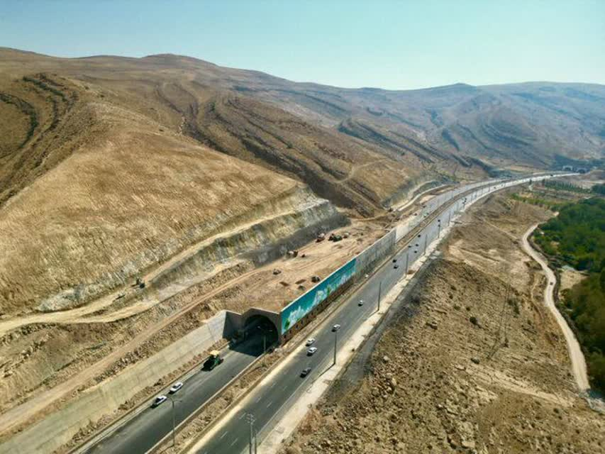 آغاز نصب چهار سامانه هوشمند کنترل سرعت در محور آیت‌الله حائری شیرازی شیراز