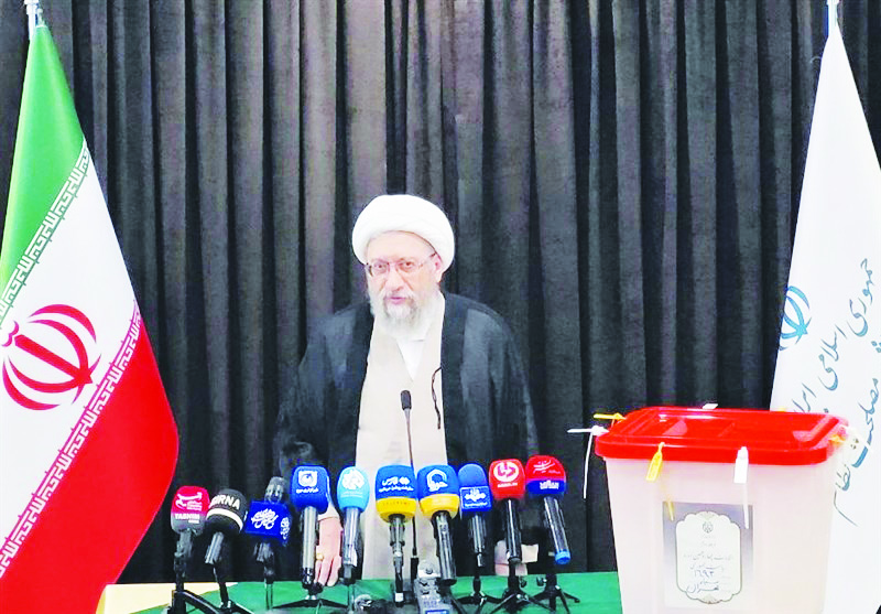 مشکلات کشور کم نیست