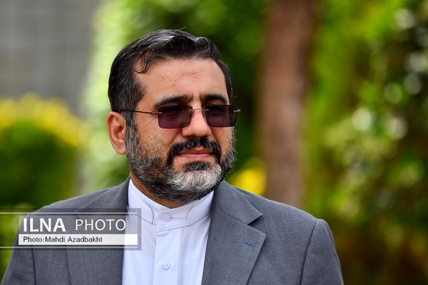 برخی توقع برخورد چکشی از وزارت ارشاد دارند