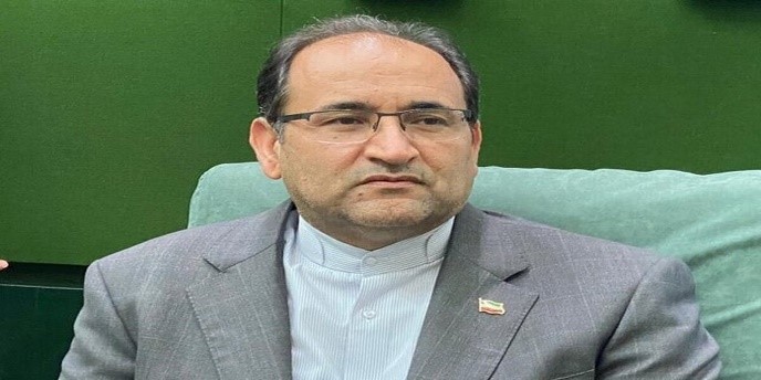 هیئت رئیسه مجلس، نمایندگان دریافت کننده خودرو بدون‌ نوبت را معرفی کند