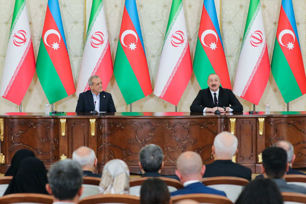 رئیس‌جمهور: ایران و آذربایجان می‌توانند صلح و امنیت را در منطقه برقرار کنند