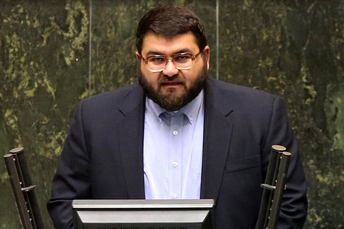 وکالت بقالی نیست که بدون تخصص، پروانه صادر کنید