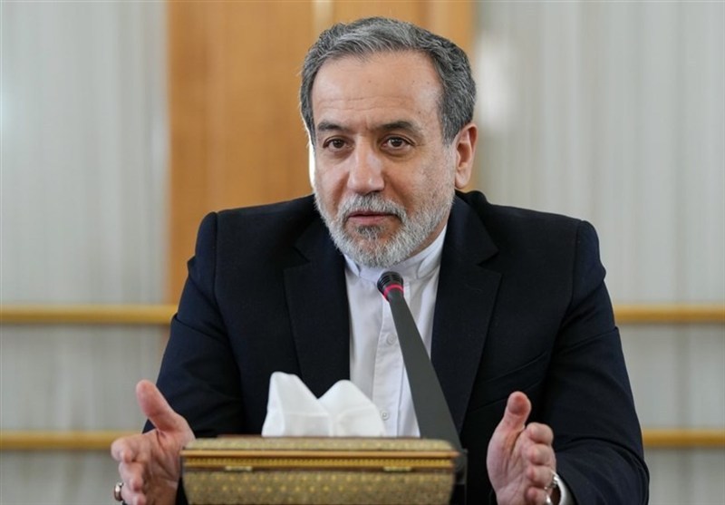 منکر کمبودها، اشتباهات و مدیریت‌های غلط نیستم