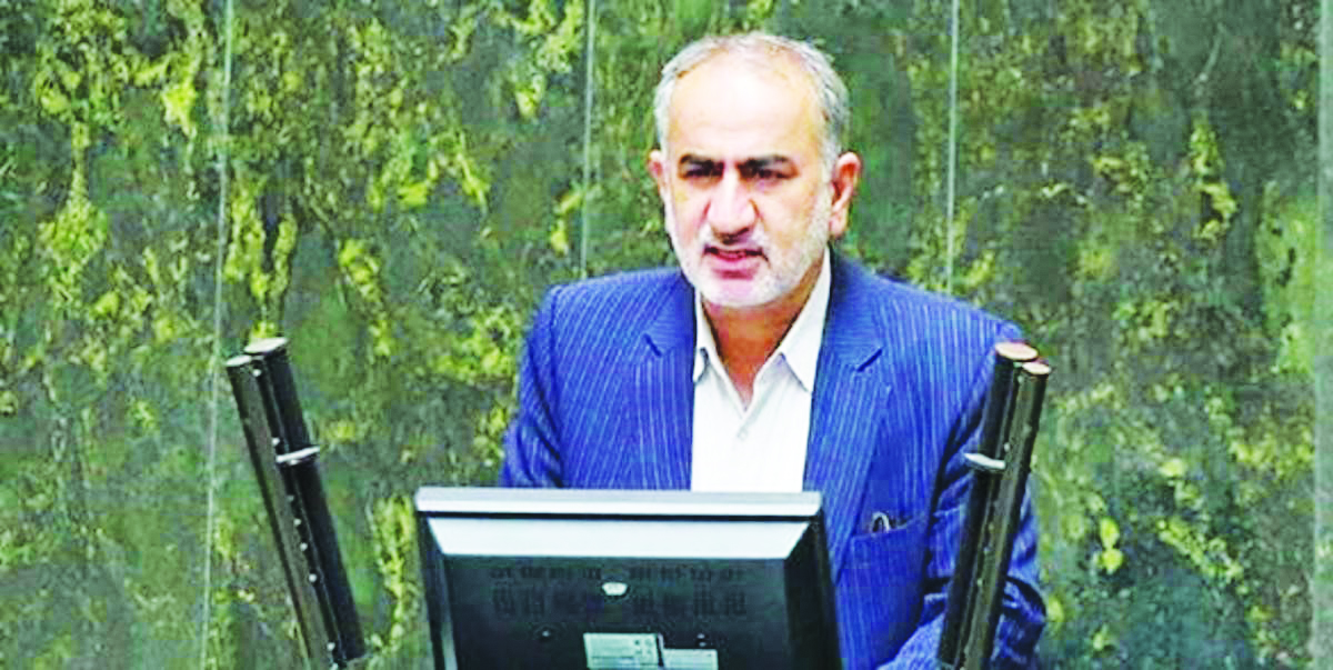 جعفر قادری نماینده شیراز و عضو کمیسیون تلفیق:  مجلس راهی ندارد جز اینکه نظر دولت مبنی بر حذف ارز  ۴۲۰۰   تومانی  را تایید کند